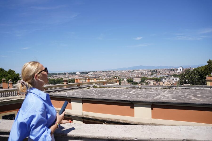 Rome: Vespa Ride with Pictures and Sweet Tastings - Where You Meet and How the Ride Starts in Central Rome