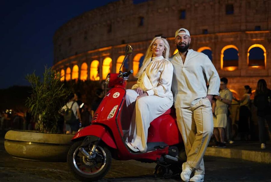 Rome: Vespa Scooter Night Tour with Pro Photographer service - Quick take: what makes this night Vespa special