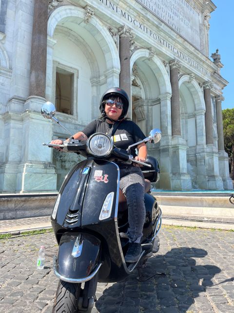 Rome: Vespa Self-Drive Tour with Gelato - Piazza Venezia and the Colosseum: Rome’s biggest hits in a short window
