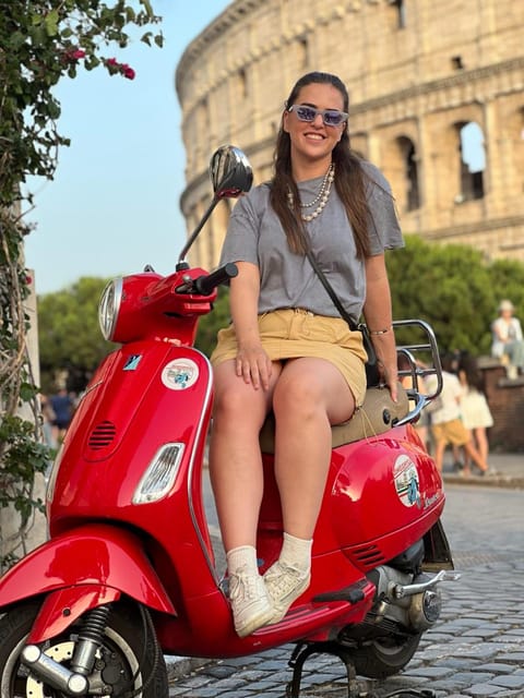 Rome: Vespa Tour & Professional Photoshoot - Trastevere and the street-side passes: the joy is in the motion