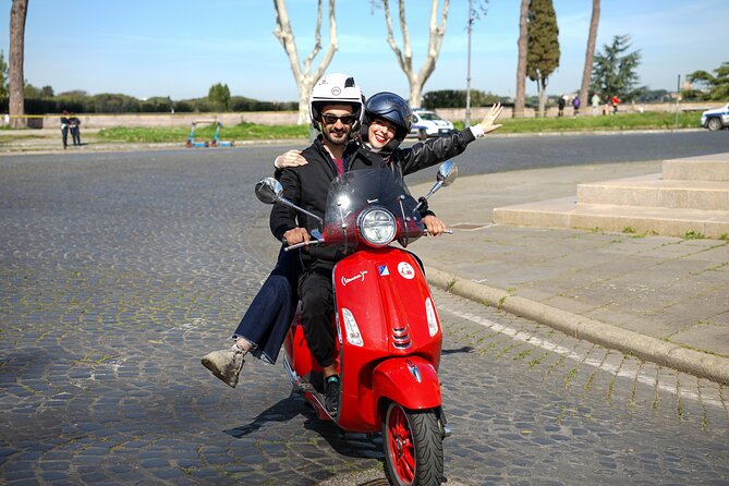 Rome Vespa Tour with Professional Photoshoot - Janiculum Hill photo stop: the final big view before you roll back