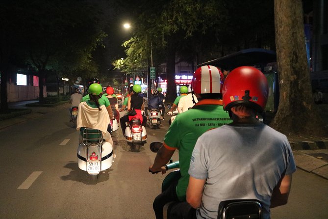 Saigon After Dark Vespa Street Food Tour + Live Music 4 hours - Stop 2: seafood dinner, then bánh xèo and nem lui