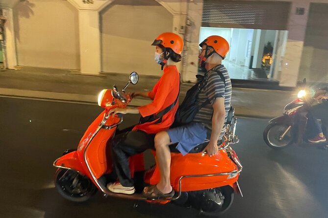 Saigon Vespa By Night Street Food With Female Riders Ao Dai - Stop-by-stop: how your 6:00 pm evening usually unfolds
