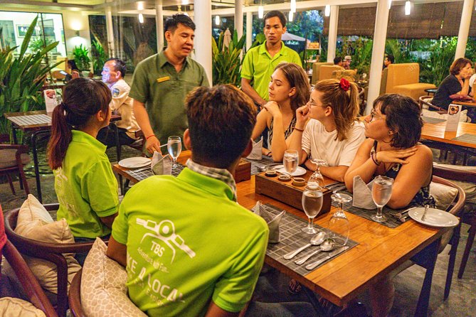 Siem Reap Evening Foodie Vespa Tour / Tuk Tuk Available - Stop 4: Road 60 Field Night Market for BBQ Chicken and Bugs