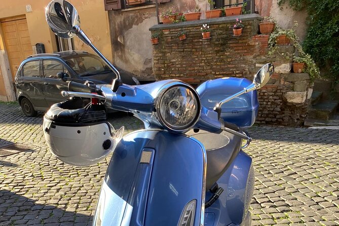 Surroundings of Rome on Vespa - Porto di Traiano and Fiumicino: history meets a working harbor