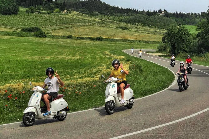 Tuscany Sunset Vespa Tour - The transfer out of Florence: getting into the countryside without stress
