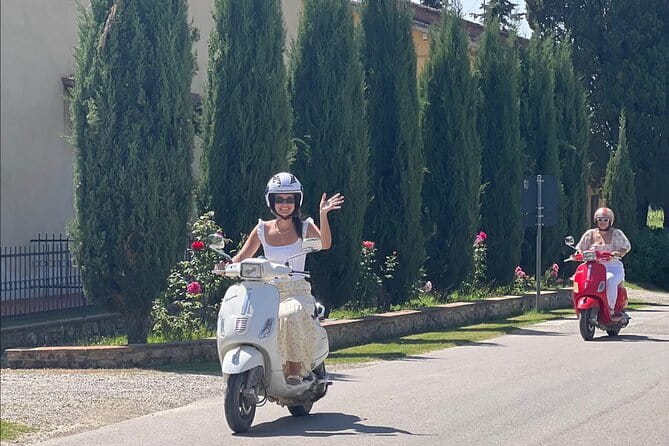 Tuscany Sunset Vespa tour with Dinner at a Chianti Winery - San Gimignano time: medieval streets with shopping and quick sightseeing