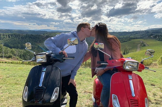 Tuscany Vespa Tour from Florence with Wine Tasting - Group size, guide energy, and how safety is handled