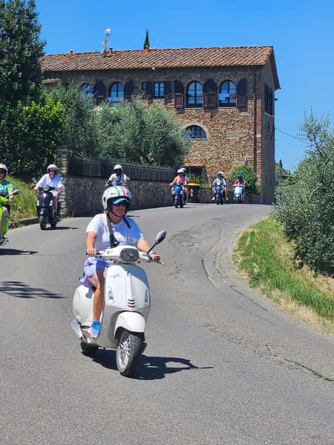 Tuscany: Vespa Tour with Traditional Lunch - Why a Vespa day beats a bus tour around Florence