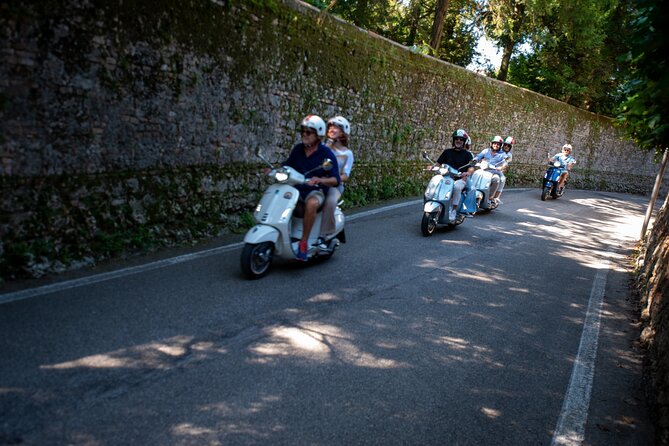 Vespa 125 rental to explore the UNESCO Hills - Winery Time: How to Use the Stop Without Losing the Day