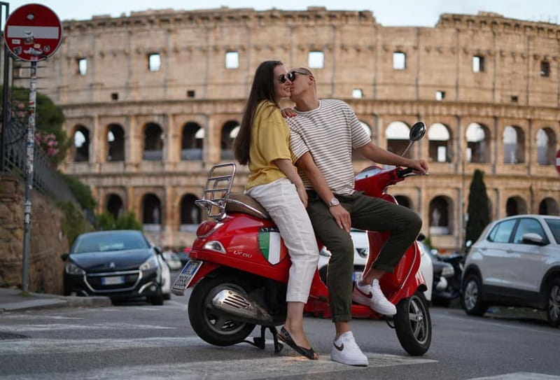 Vespa city tour in Rome with two different routes - Seeing the Colosseum area without ticket pressure