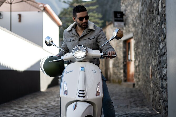 Vespa Primavera 24 Hour Rental in Madeira - East Madeira riding: how to get the most from the winding roads