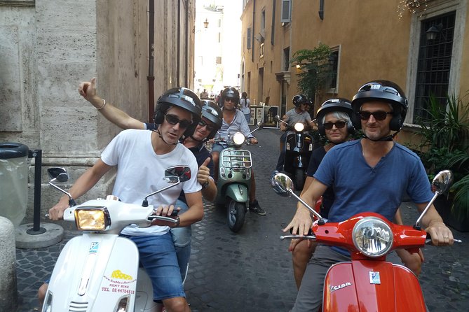 Vespa Rental in Rome 24 hours - Helmets, Lock, Phone Holder, and the Gear That Matters