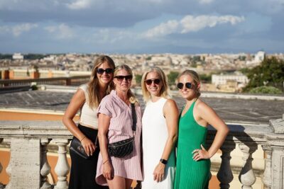 Vespa Scooter Tour in Rome with Professional Photographer - Colosseum stop: included entry plus a pro photo moment