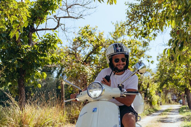 Vespa Self Guided Tour Around Luccas Countryside - Gelateria Pappagrappa: the optional sweet stop with real timing