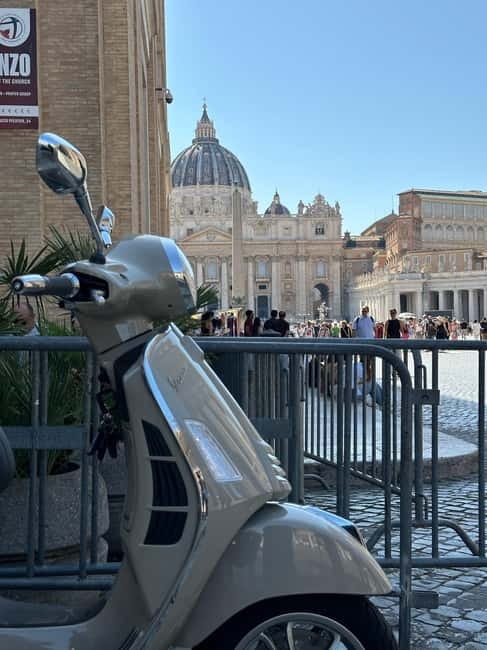 Vespa Sidecar Tour: Express Highlights of Rome - Trevi Fountain and the Pantheon: two legends, one efficient stop