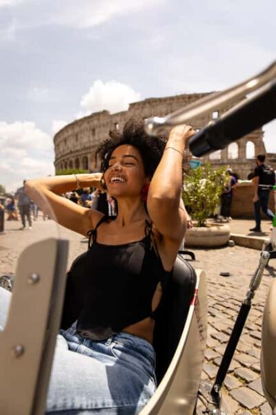 Vespa Sidecar Tour: Highlights of Rome - Largo Carlo Goldoni to Piazza del Popolo: your first orientation ride