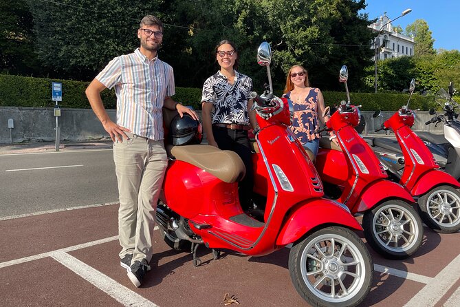 Vespa tour adventure on the lake - Stop 1 in Como: From Viale Geno to Seaplanes on the Water