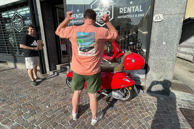 Vespa tour adventure on the lake - Como Meeting Point and the 11:00 Start That Sets the Tone
