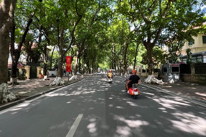 Vespa Tour HANOI BACK STREETS: FOOD+LOCAL LIFE+CULTURE & FUN - Long Bien Bridge to Banana Island: Red River views plus floating-life contrasts