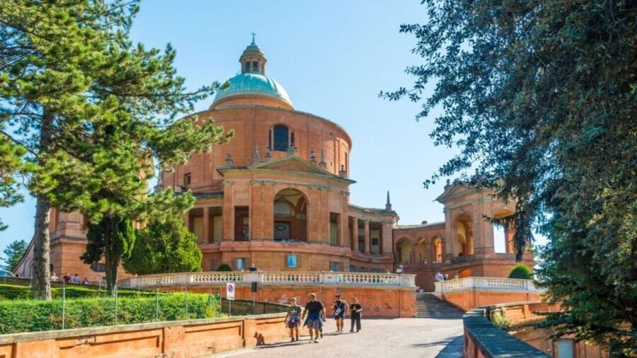 Vespa Tour in the Hills of Bologna - Price and what you actually get for $135.94