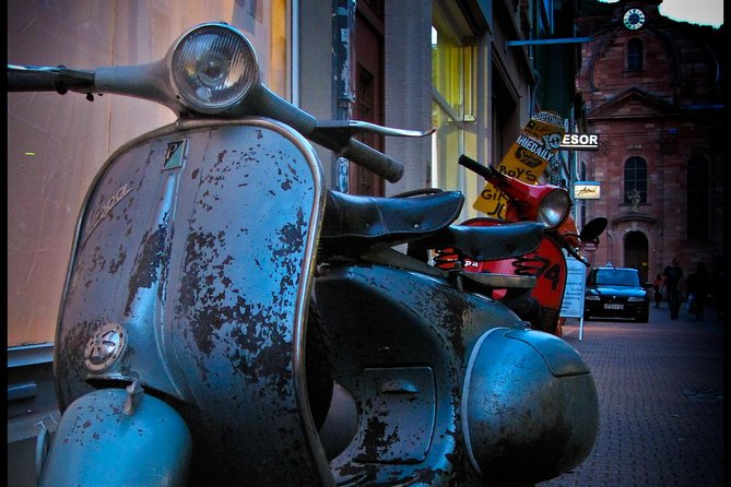 Vespa Tour - The Essence of Rome - Safety and driving reality in Roman traffic
