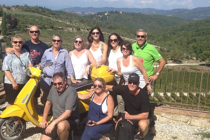 Vespa Tour with Lunch&Chianti Winery from Siena - Monteriggioni’s medieval walls: the easy win stop