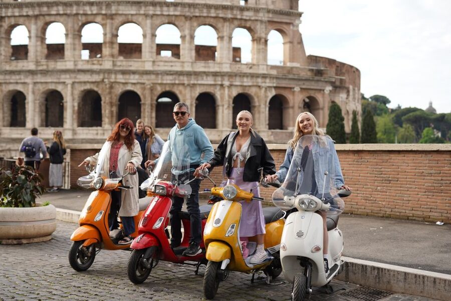 Vespa Tour with Professional Photographer - Giardino degli Aranci and Janiculum Hill: Views That Photograph Fast