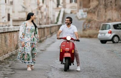 Vespa Tour with Professional Photography in Rome - Riding the Italian Vespa route through Rome’s big-name corners