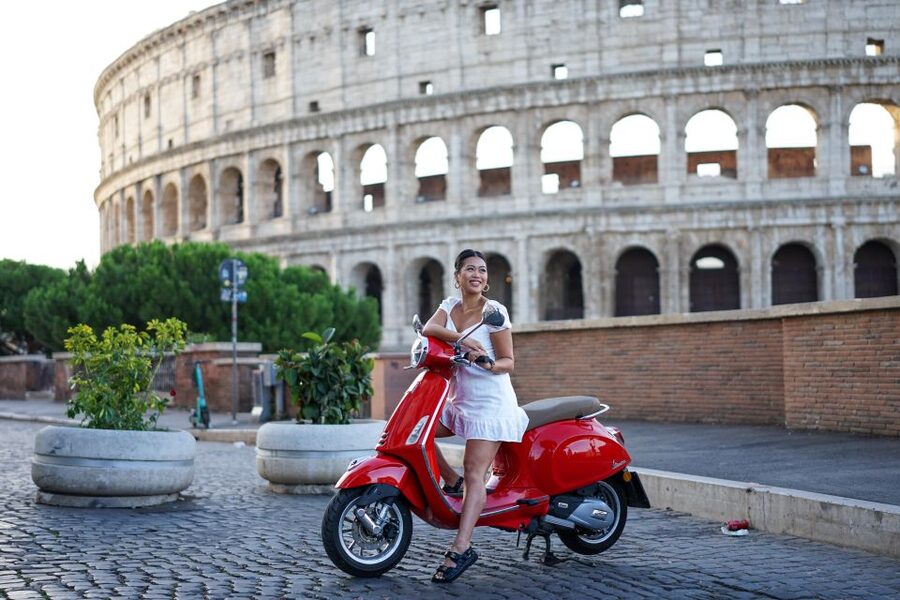 Vespa tour with Professional Photoshoot - Terrazza del Gianicolo: the view for the ending