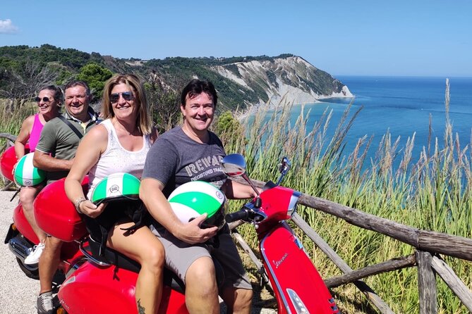 Vespa tour with written guide of Marche Riviera del Conero - Timing: making sense of the 4 to 8 hours window
