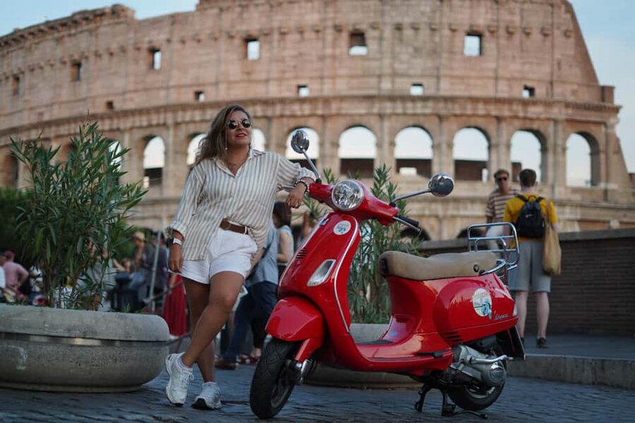 Vespa - Wine and Photo Tour in Rome - Why This Vespa Wine and Photo Tour Works in Rome